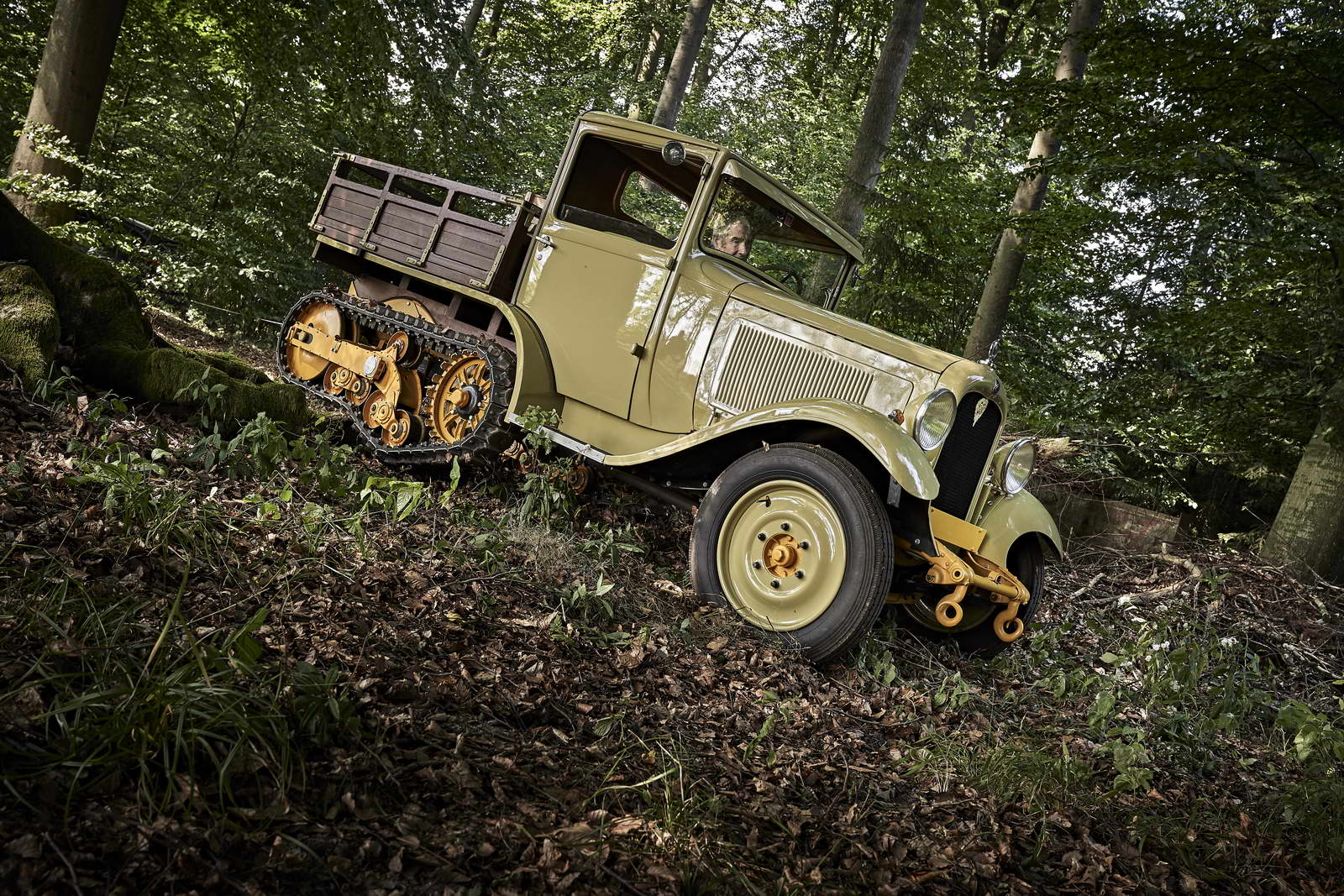 Citroen Kegresse Halbkettenfahrzeug